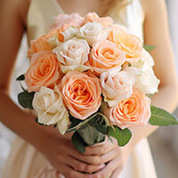 Peach & White Roses Bridesmaids Bouquets