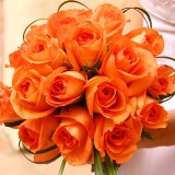 bridal-bouquet-romantic-orange-roses