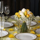 wedding-center-piece-classic-white-yellow-roses-3