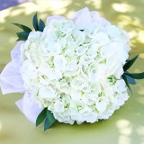 bridesmaid-bouquet-white-hydrangea