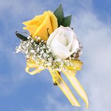 2-cr-roses-yellow-white