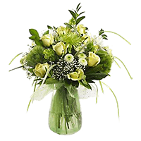 (OC) Saint Patricks Green Bqt With Vase 1 Bouquets For Delivery to Leavenworth, Kansas