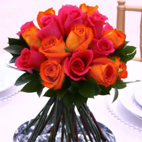 Centerpieces For Weddings Dark Pink Orange Roses Globalrose Color Tones For All Dark Pink Orange Roses With Ruscus Centerpieces May Vary Due To The Computer Monitor And Or Mother Nature