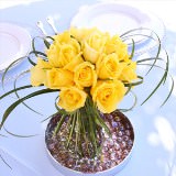(BDx10) Romantic Yellow Roses Table Centerpiece For Delivery to Kansas